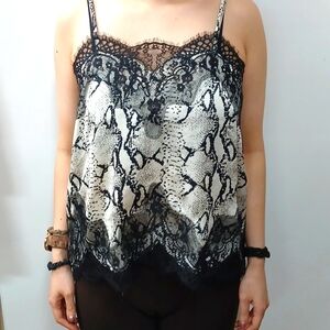 Impressions women's top large